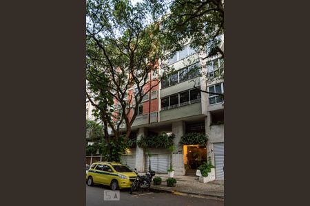 Apartamento para alugar com 150m², 3 quartos e 1 vaga Apartamento para alugar com 150m², 3 quartos e 1 vagaFachada