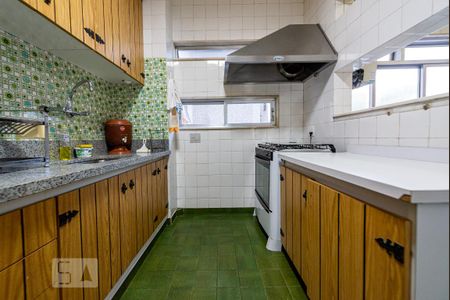 Apartamento para alugar com 150m², 3 quartos e 1 vaga Apartamento para alugar com 150m², 3 quartos e 1 vagaCozinha