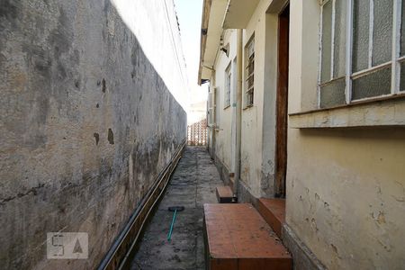 Casa à venda com 200m², 6 quartos e sem vaga Casa à venda com 200m², 6 quartos e sem vagaQuintal