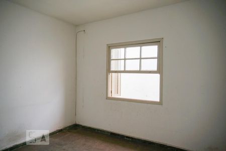 Casa à venda com 200m², 6 quartos e sem vaga Casa à venda com 200m², 6 quartos e sem vagaQuarto 3