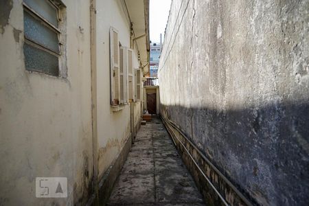 Casa à venda com 200m², 6 quartos e sem vaga Casa à venda com 200m², 6 quartos e sem vagaCasa 2 - Quintal