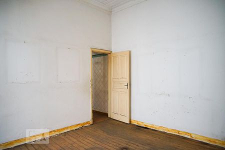 Casa à venda com 200m², 6 quartos e sem vaga Casa à venda com 200m², 6 quartos e sem vagaCasa 2 -Sala