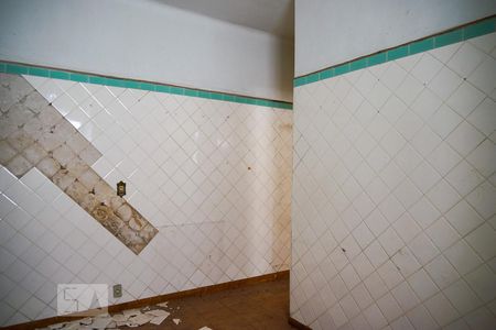 Casa à venda com 200m², 6 quartos e sem vaga Casa à venda com 200m², 6 quartos e sem vagaCasa 2 - Cozinha