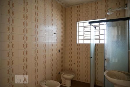 Casa à venda com 200m², 6 quartos e sem vaga Casa à venda com 200m², 6 quartos e sem vagaBanheiro 2