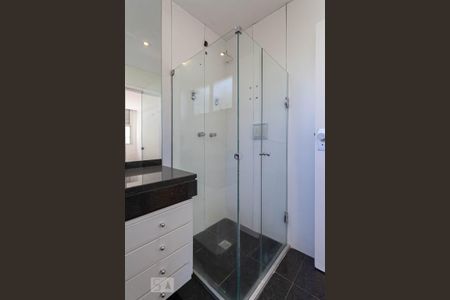 Apartamento à venda com 315m², 4 quartos e 2 vagasBanheiro da suíte 2