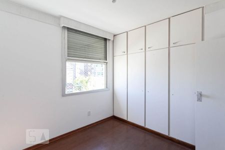 Apartamento à venda com 315m², 4 quartos e 2 vagasQuarto 1