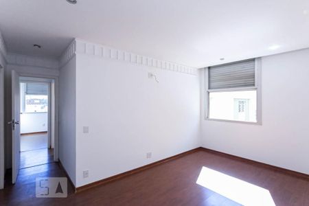 Apartamento à venda com 315m², 4 quartos e 2 vagasSuíte 2