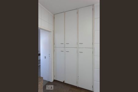 Apartamento à venda com 315m², 4 quartos e 2 vagasCozinha