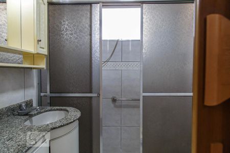 Apartamento à venda com 79m², 2 quartos e 1 vaga Apartamento à venda com 79m², 2 quartos e 1 vagaBanheiro