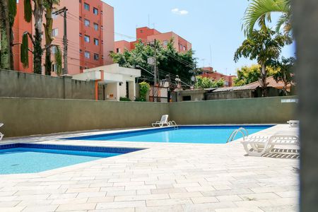 Apartamento à venda com 72m², 2 quartos e 1 vaga Apartamento à venda com 72m², 2 quartos e 1 vagaÁrea Comum - Piscina