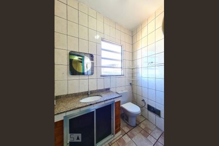 Casa para alugar com 65m², 3 quartos e sem vagaBanheiro