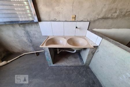 Casa para alugar com 65m², 3 quartos e sem vagaÁrea de Serviço