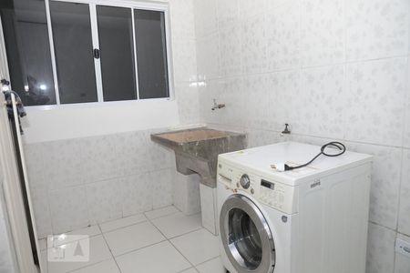 Casa à venda com 200m², 3 quartos e 2 vagasDespensa
