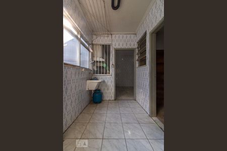 Apartamento à venda com 110m², 3 quartos e 1 vagaÁrea de Serviço