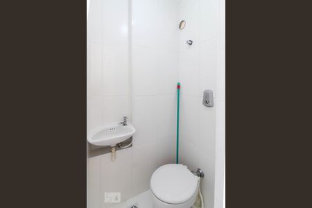 Apartamento para alugar com 102m², 3 quartos e 2 vagasBanheiro de Serviço