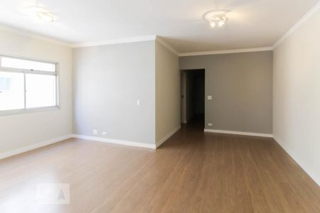 Apartamento para alugar com 102m², 3 quartos e 2 vagasSala