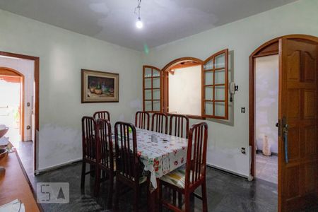 Casa à venda com 180m², 3 quartos e 12 vagasCozinha