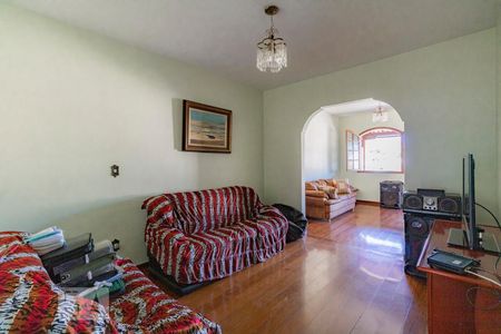 Sala de casa à venda com 3 quartos, 180m² em Boa Vista, Belo Horizonte