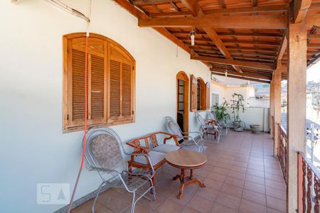 varanda de casa à venda com 3 quartos, 180m² em Boa Vista, Belo Horizonte