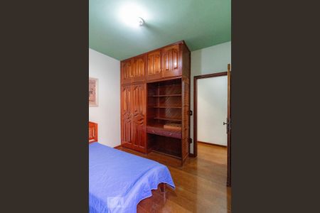 Casa à venda com 180m², 3 quartos e 12 vagasQuarto 2