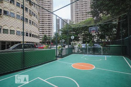 Apartamento para alugar com 36m², 1 quarto e 1 vaga Apartamento para alugar com 36m², 1 quarto e 1 vagaQuadra