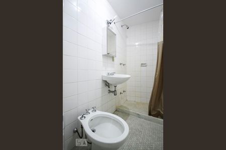 Apartamento para alugar com 36m², 1 quarto e 1 vaga Apartamento para alugar com 36m², 1 quarto e 1 vagaBanheiro