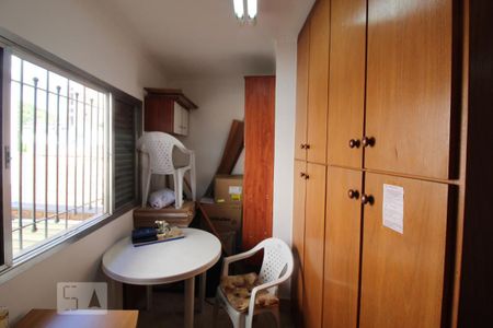 Casa à venda com 300m², 7 quartos e 4 vagasQuarto 1 serviço