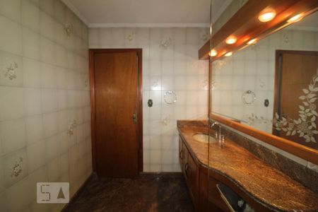 Casa à venda com 300m², 7 quartos e 4 vagasBanheiro 2 social