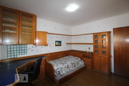 Casa à venda com 300m², 7 quartos e 4 vagasQuarto 2