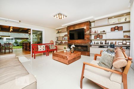 Sala de casa à venda com 3 quartos, 346m² em Jardim Itu-sabará, Porto Alegre