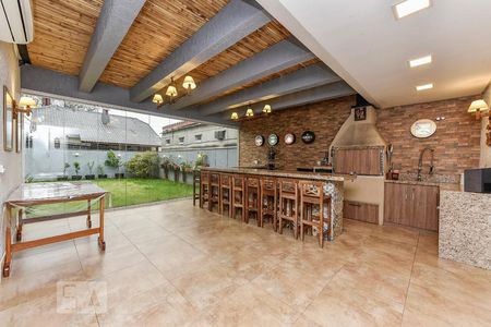 Casa à venda com 346m², 3 quartos e 2 vagas Casa à venda com 346m², 3 quartos e 2 vagasÁrea comum - Churrasqueira