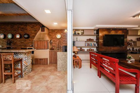 Casa à venda com 346m², 3 quartos e 2 vagas Casa à venda com 346m², 3 quartos e 2 vagasSala - Churrasqueira