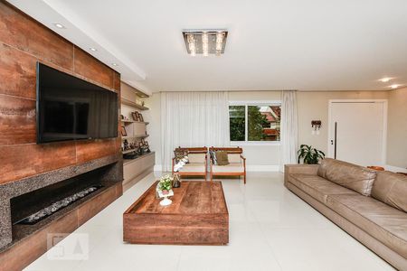 Sala de casa à venda com 3 quartos, 346m² em Jardim Itu-sabará, Porto Alegre