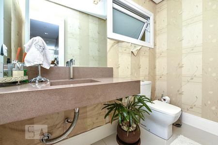 Banheiro da Suíte de casa à venda com 3 quartos, 346m² em Jardim Itu-sabará, Porto Alegre