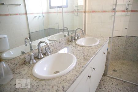 Apartamento para alugar com 152m², 3 quartos e 3 vagasBanheiro Quarto 3 - Suíte