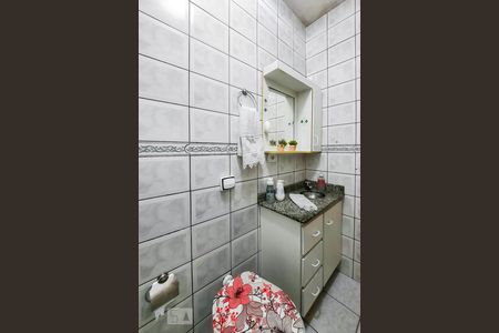 Casa à venda com 250m², 2 quartos e 3 vagasBanheiro