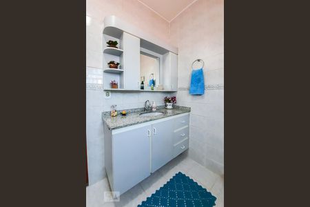 Casa à venda com 250m², 2 quartos e 3 vagasBanheiro da Suíte 1