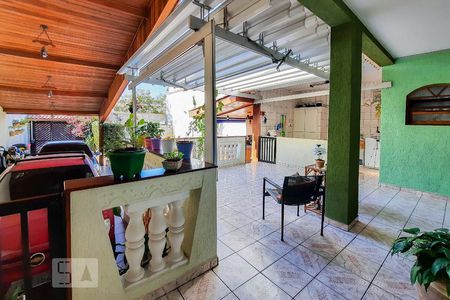 Casa à venda com 250m², 2 quartos e 3 vagasVaranda