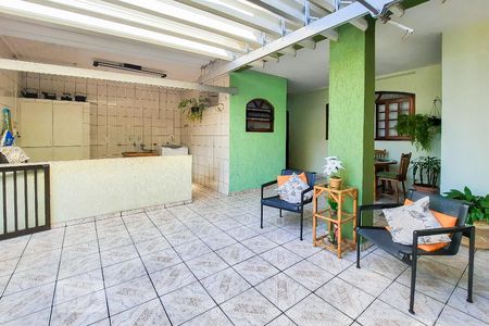 Casa à venda com 250m², 2 quartos e 3 vagasVaranda