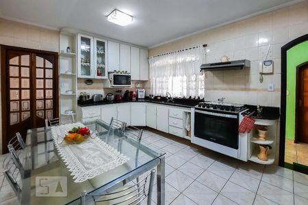 Casa à venda com 250m², 2 quartos e 3 vagasCozinha