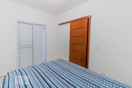 Quarto 1 de apartamento para alugar com 2 quartos, 50m² em Vila Ré, São Paulo