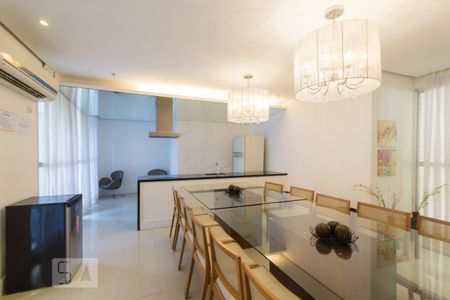 Apartamento à venda com 80m², 3 quartos e 1 vaga Apartamento à venda com 80m², 3 quartos e 1 vagaEspaço Gourmet