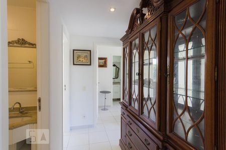Apartamento à venda com 80m², 3 quartos e 1 vaga Apartamento à venda com 80m², 3 quartos e 1 vagaCorredor