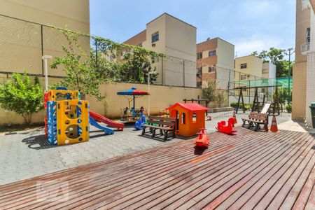 Apartamento à venda com 80m², 3 quartos e 1 vaga Apartamento à venda com 80m², 3 quartos e 1 vagaPlayground