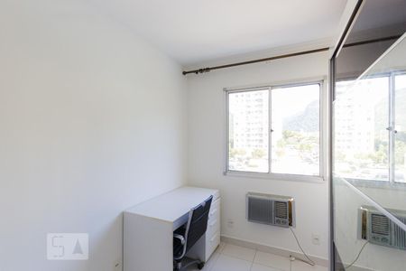 Quarto 1 de apartamento à venda com 3 quartos, 80m² em Jacarepaguá, Rio de Janeiro