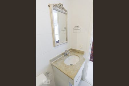 Apartamento à venda com 80m², 3 quartos e 1 vaga Apartamento à venda com 80m², 3 quartos e 1 vagaBanheiro Social