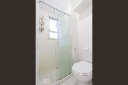 Apartamento à venda com 80m², 3 quartos e 1 vaga Apartamento à venda com 80m², 3 quartos e 1 vagaBanheiro da Suíte