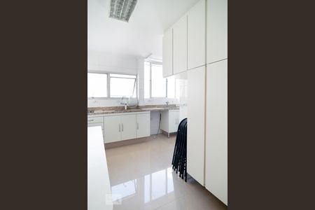 Apartamento para alugar com 77m², 2 quartos e 1 vagaCozinha / Área de Serviço