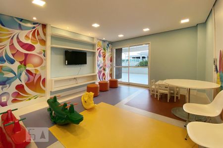 Studio para alugar com 52m², 1 quarto e 2 vagas Studio para alugar com 52m², 1 quarto e 2 vagasBrinquedoteca