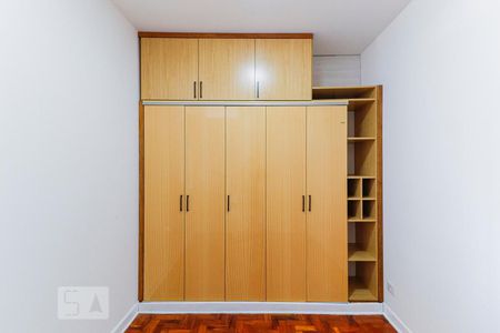 Apartamento à venda com 42m², 1 quarto e sem vagaQuarto - Armário